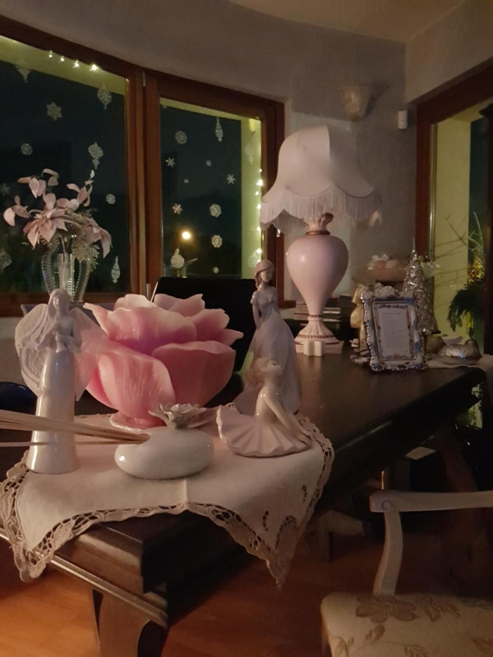 Bed and Breakfast Il Sasso Bianco Комерио Экстерьер фото