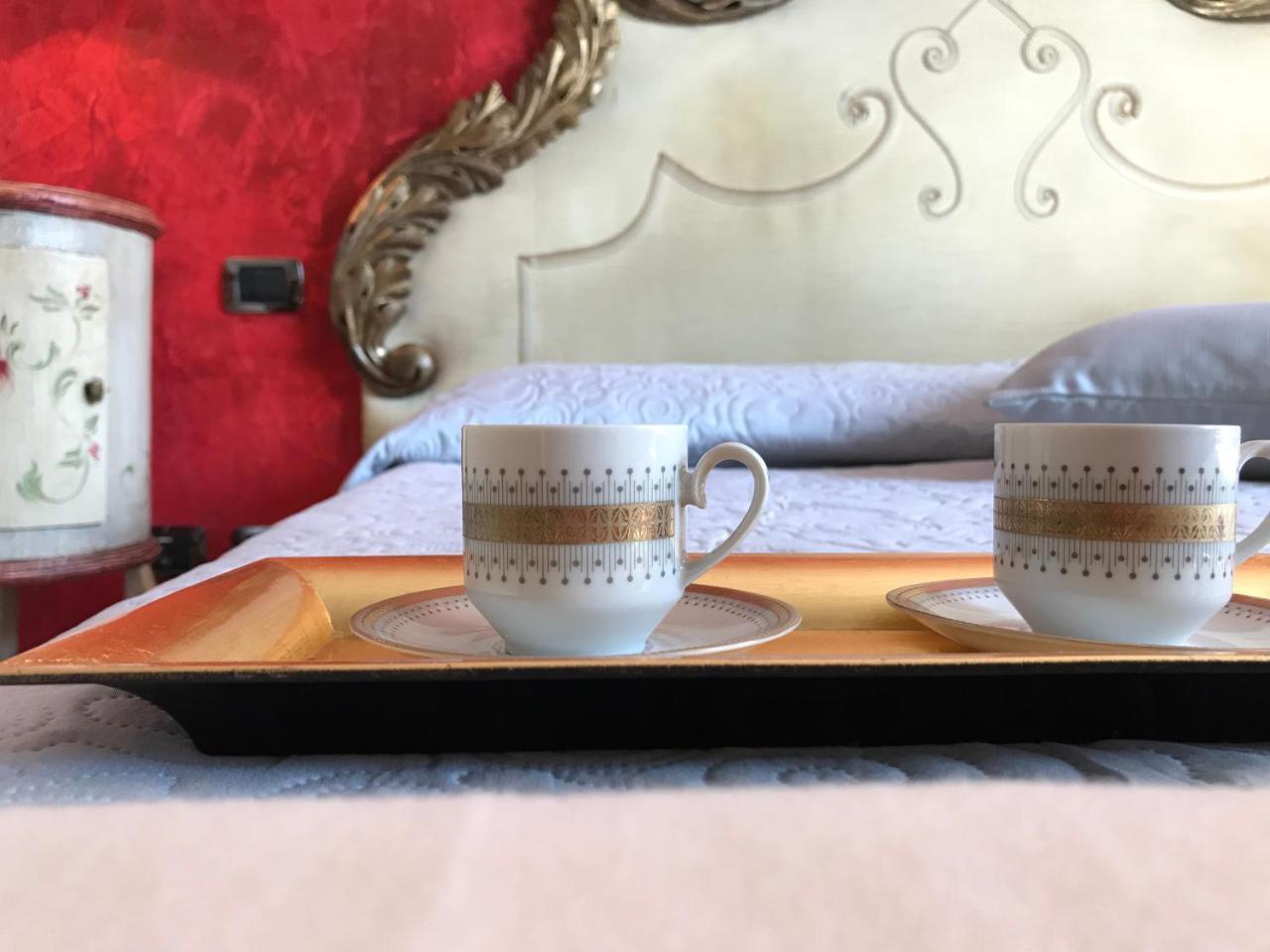 Bed and Breakfast Il Sasso Bianco Комерио Экстерьер фото
